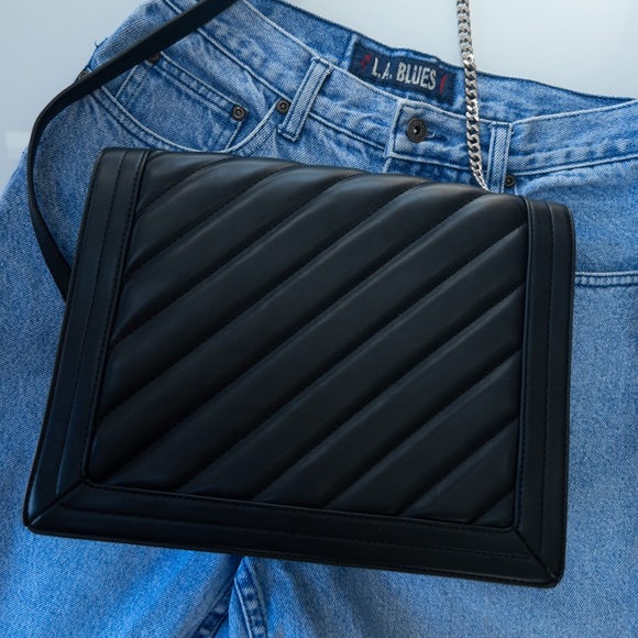 French connection quilted flap shoulder bag - Picture 2 of 3